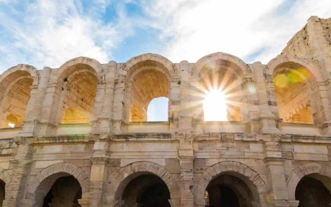 Hydrocurage à Arles : un nettoyage en profondeur pour vos canalisations